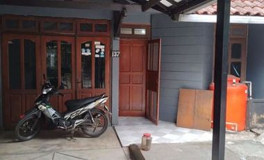 Rumah Sewa 2 Lantai Terawat Apik Siap Huni di Sarijadi Kodya Bandung