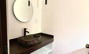 Renta Casa Nueva con jardín en Condominio en Acapatzingo, Cuernavaca, Morelos