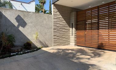 Renta Casa Nueva con jardín en Condominio en Acapatzingo, Cuernavaca, Morelos