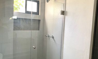 Renta Casa Nueva con jardín en Condominio en Acapatzingo, Cuernavaca, Morelos