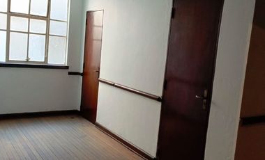 SE RENTA OFICINA O BODEGA EN EL CENTRO HISTÓRICO