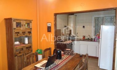 NUEVO VALOR. Chalet de 5 ambientes en Haedo Chico.