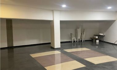 SE ARRIENDA OFICINA POBLADO