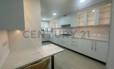 Departamento Remodelado en Alquiler en Edif. Torres de Esmeralda