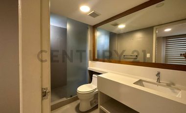 Departamento Remodelado en Alquiler en Edif. Torres de Esmeralda