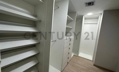 Departamento Remodelado en Alquiler en Edif. Torres de Esmeralda