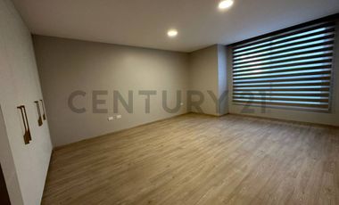 Departamento Remodelado en Alquiler en Edif. Torres de Esmeralda
