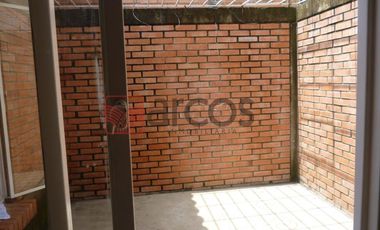 casa en venta en villas del escobal. Cod V10571