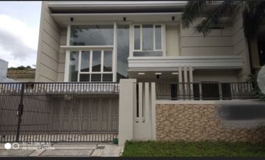 Rumah new modern di villa royal Pakuwon City Surabaya