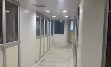 edificio en arriendo en santa fe-martires. Cod A87351