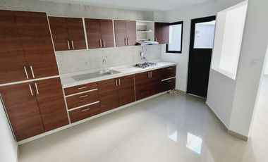 Casa en Pachuca con alberca atras de la UAEH