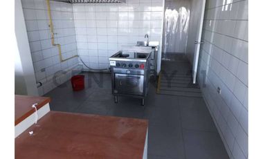 Se arrienda local comercial en Buin