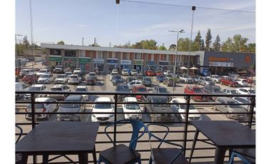 Se arrienda local comercial en Buin