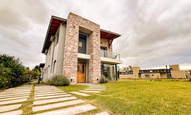 Alquiler Casa | 24 Meses | Barrio Privado las prunas