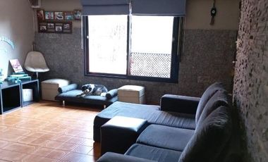 Casa en venta - 3 dormitorios 2 baños - patio y pileta - 300mts2 - La Matanza