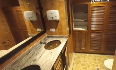 oficina en arriendo en las lomas poblado. Cod A11471