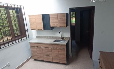 oficina en arriendo en las lomas poblado. Cod A11471