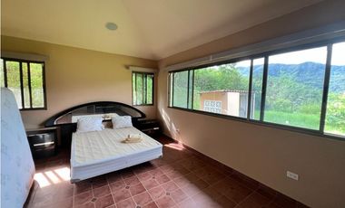 VENTA CASA CON VISTA AL MAR Y A LA MONTAÑA  ALTOS DEL MARIA