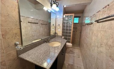 VENTA CASA CON VISTA AL MAR Y A LA MONTAÑA  ALTOS DEL MARIA