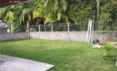 SE VENDE CASA EN LA PLAYA ISLA GRANDE