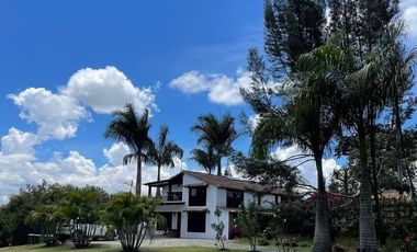 FINCA AMOBLADA EN ARRIENDO UBICADA EN EL CARMEN DE VIBORAL SECTOR LA CUCHARITA