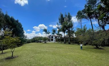 FINCA AMOBLADA EN ARRIENDO UBICADA EN EL CARMEN DE VIBORAL SECTOR LA CUCHARITA