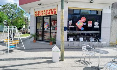 Venta de importante fondo de comercio  Heladería  zona Villa Luzuriaga