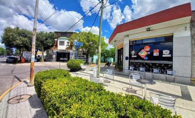Venta de importante fondo de comercio  Heladería  zona Villa Luzuriaga