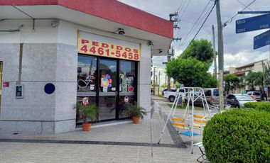 Venta de importante fondo de comercio  Heladería  zona Villa Luzuriaga
