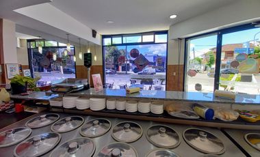 Venta de importante fondo de comercio  Heladería  zona Villa Luzuriaga