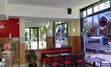 Venta de importante fondo de comercio  Heladería  zona Villa Luzuriaga