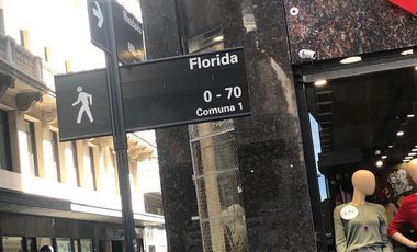 Local en peatonal Florida, a metros de Diagonal Norte, apto varios rubros