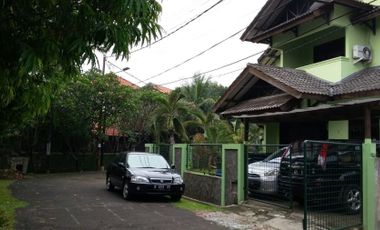 Rumah 2 di Petukangan Selatan Jakarta Selatan
