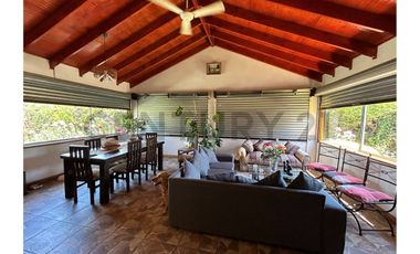 Se vende parcela amoblada en Paine