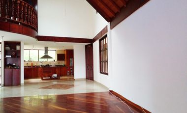 PR14196 CASA EN ARRIENDO Y VENTA EN ENVIGADO