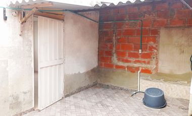 casa en venta en los robles. Cod V27190