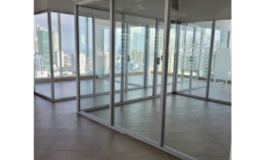 !!! Se Alquila Oficina en F&F 