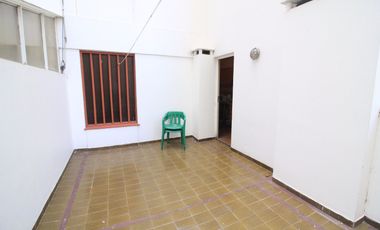 Departamento · 3 Ambientes · balcón a la calle · patio