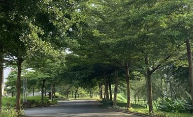 Luxury House in Hyarta Eco Village at Corner