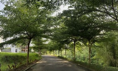 Luxury House in Hyarta Eco Village at Corner