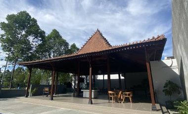 Luxury House in Hyarta Eco Village at Corner