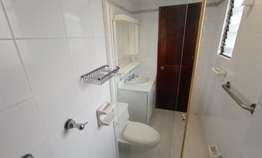 apartamento en arriendo/venta en alamos. Cod A19833
