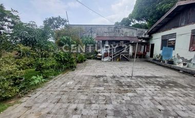 Villa Puncak Cipanas Area Dingin Jalan Raya Luas 800m2