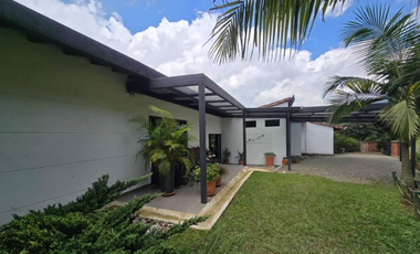 casa campestre en venta en la estrella. Cod V28150