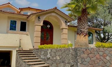 HERMOSA CASA EN San Andrés Totoltepec, Tlalpan. En venta.