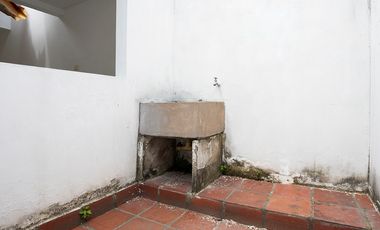 casa en venta en san cayetano. Cod V10955