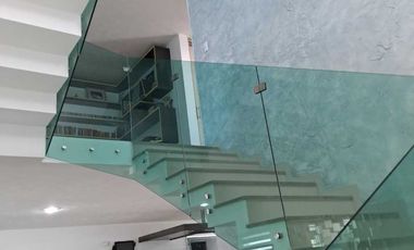 NORTE EN RUSCELLO SUPER AMPLIA Y EXCELENTES ESPACIOS