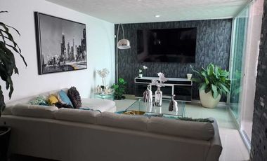 NORTE EN RUSCELLO SUPER AMPLIA Y EXCELENTES ESPACIOS