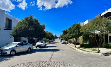 NORTE EN RUSCELLO SUPER AMPLIA Y EXCELENTES ESPACIOS