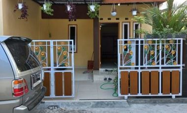 2 Lantai Siap Huni, Rumah Cantik Area Blok O
